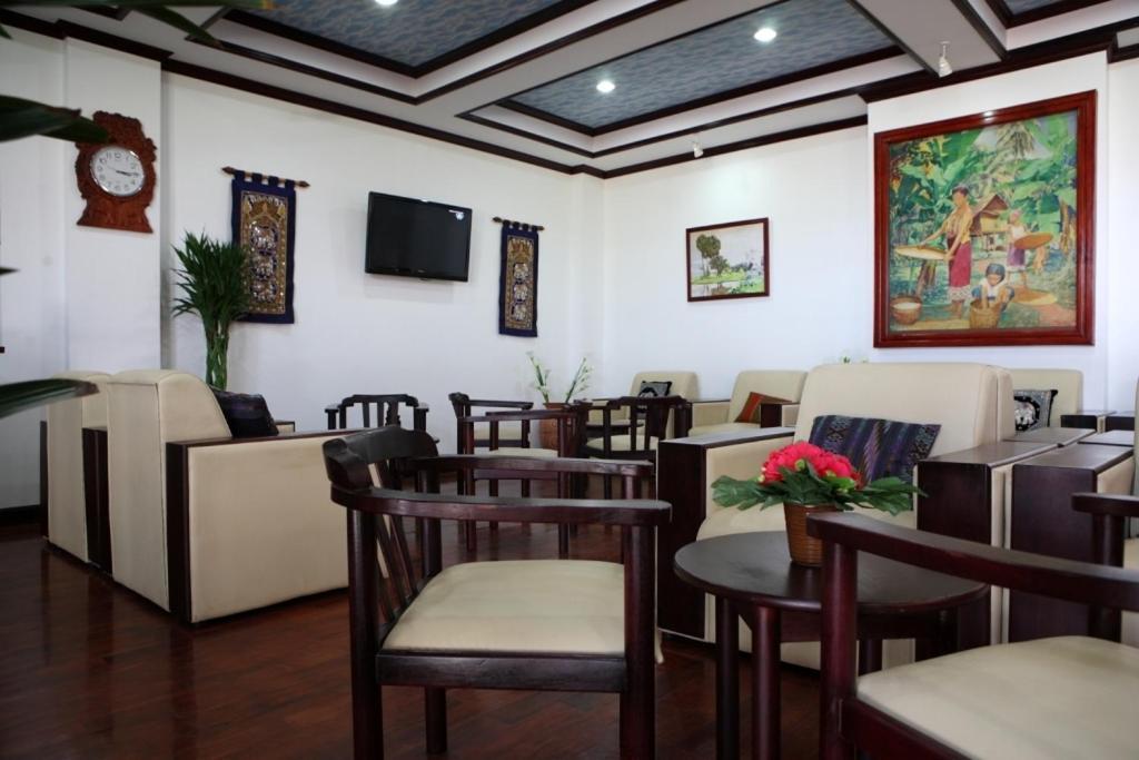 Vansana Riverside Hotel Виентиане Екстериор снимка