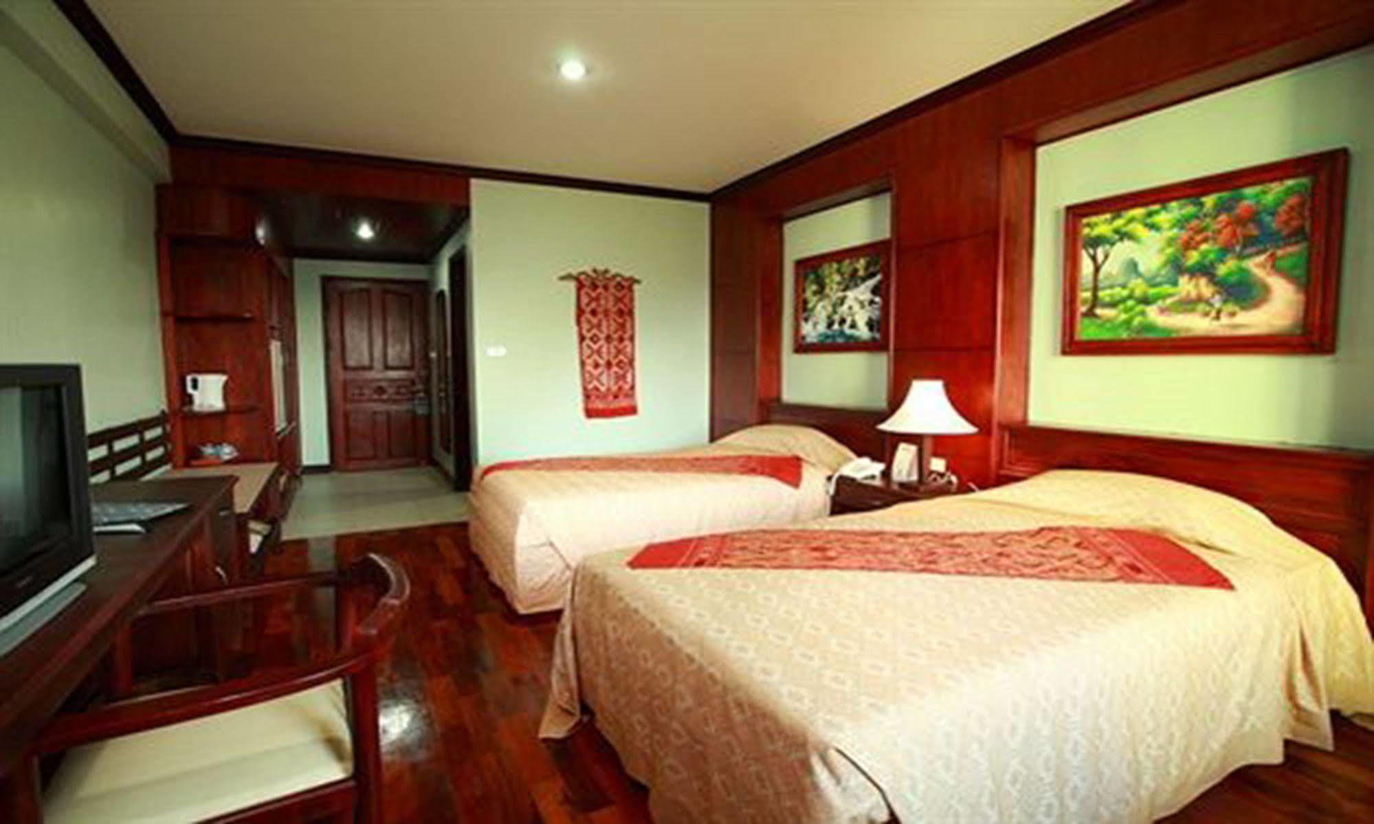 Vansana Riverside Hotel Виентиане Екстериор снимка