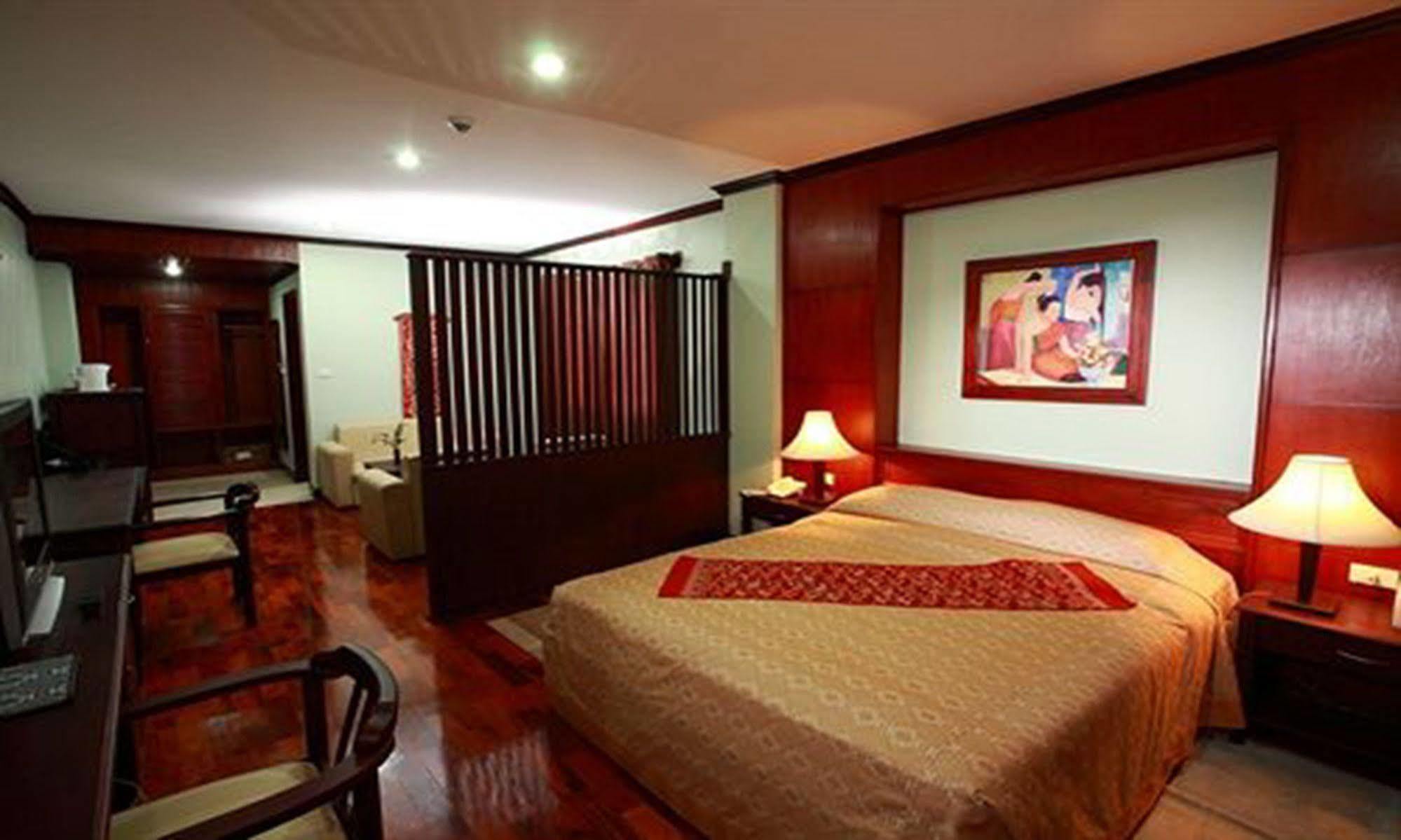 Vansana Riverside Hotel Виентиане Екстериор снимка