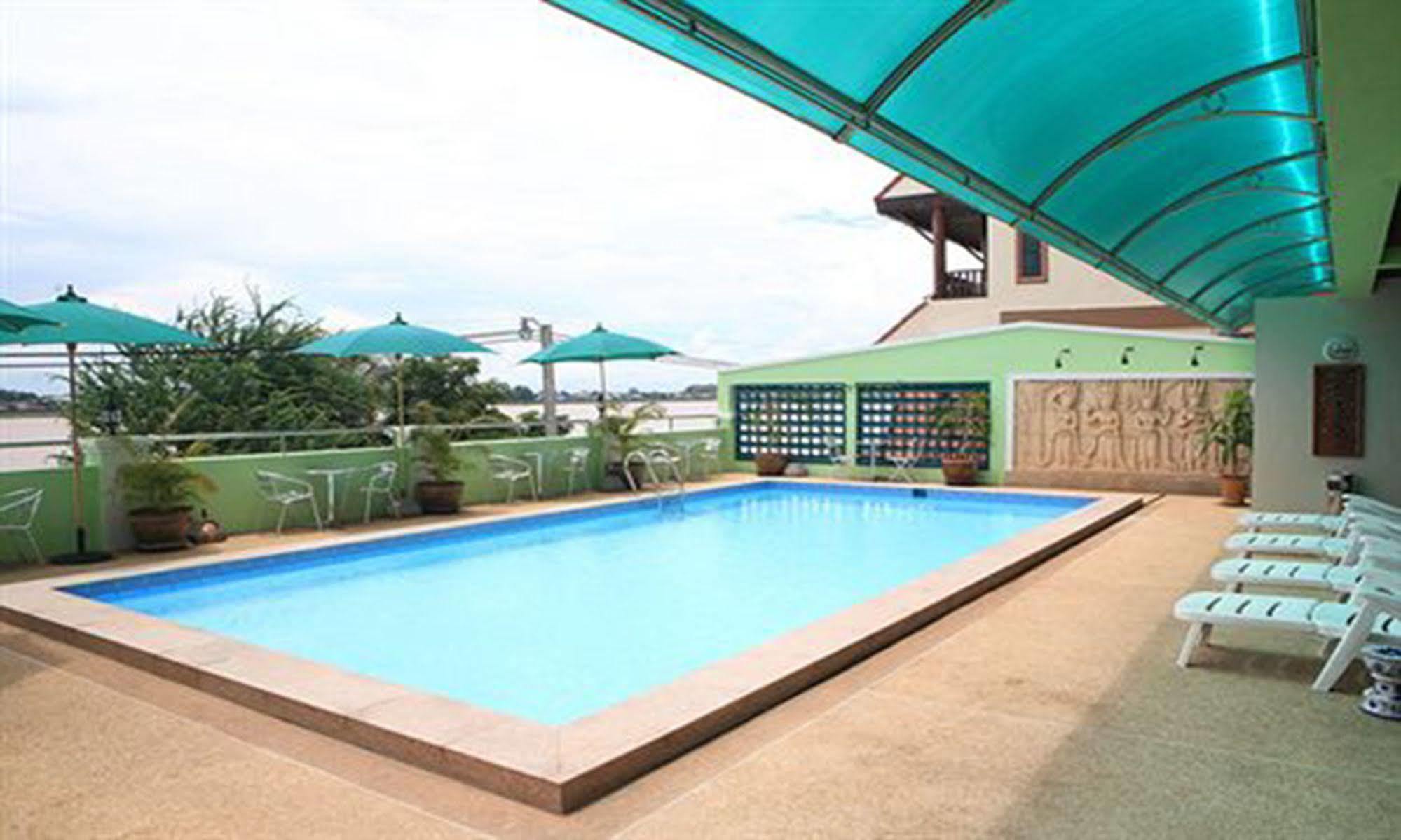 Vansana Riverside Hotel Виентиане Екстериор снимка